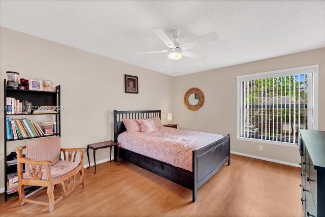 3013 Willow Ln 260, Hollywood, FL 33021