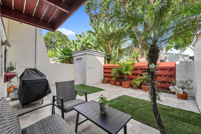 3013 Willow Ln 260, Hollywood, FL 33021