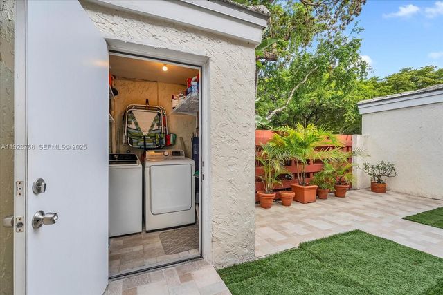 3013 Willow Ln 260, Hollywood, FL 33021