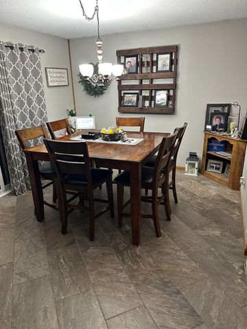 332 Fleur Drive, New Hampton, IA 50659