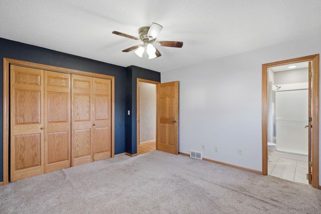 332 Fleur Drive, New Hampton, IA 50659