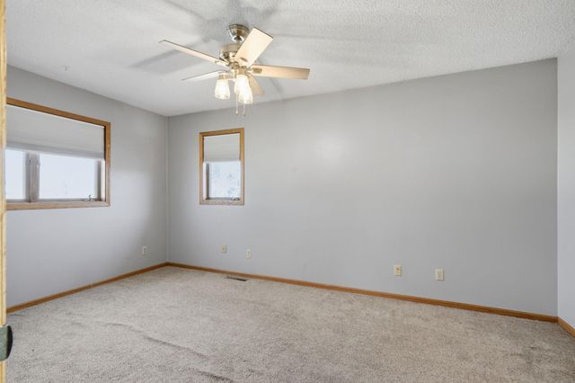 332 Fleur Drive, New Hampton, IA 50659