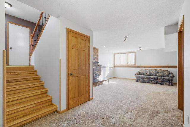 332 Fleur Drive, New Hampton, IA 50659