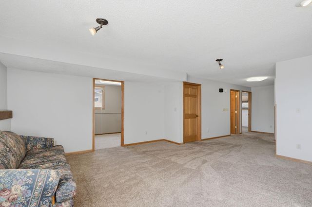 332 Fleur Drive, New Hampton, IA 50659