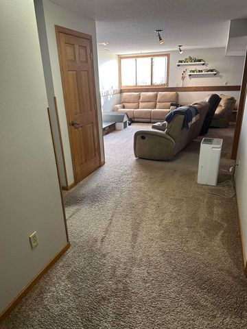 332 Fleur Drive, New Hampton, IA 50659
