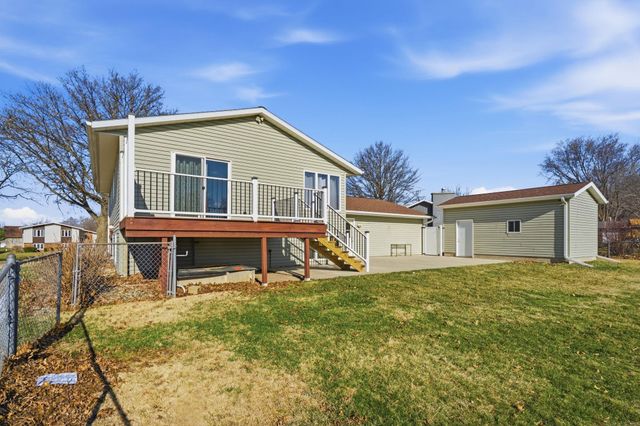 332 Fleur Drive, New Hampton, IA 50659