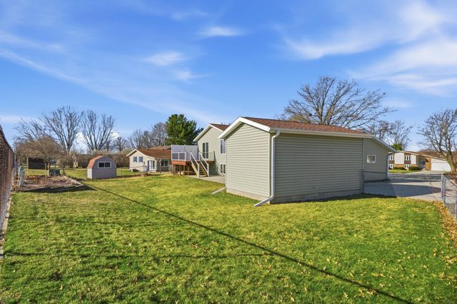 332 Fleur Drive, New Hampton, IA 50659