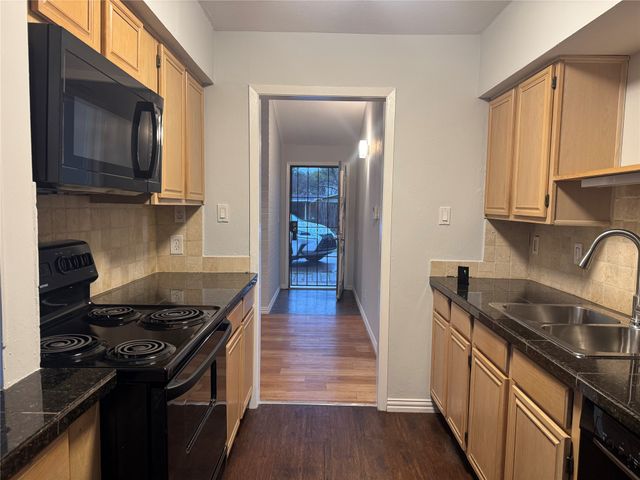 11447 Coral Hills Drive, Dallas, TX 75229