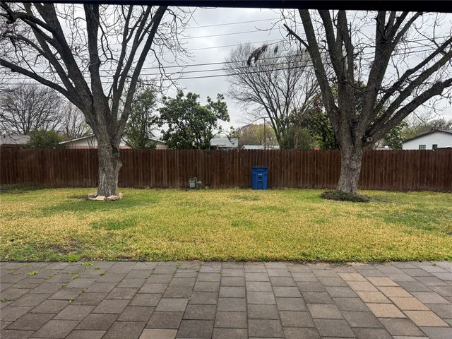 11447 Coral Hills Drive, Dallas, TX 75229