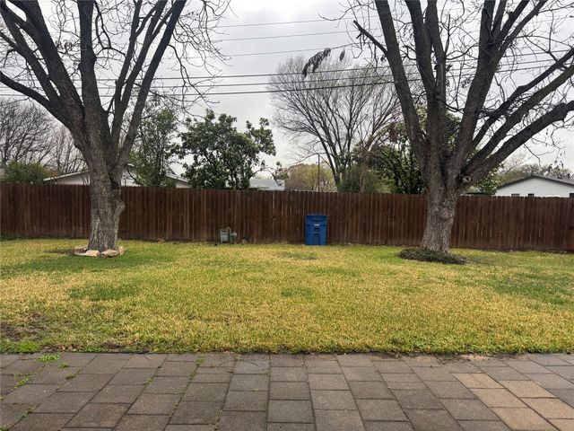 11447 Coral Hills Drive, Dallas, TX 75229