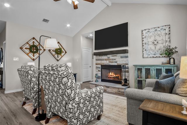 805 Carter Lane, Santo, TX 76472