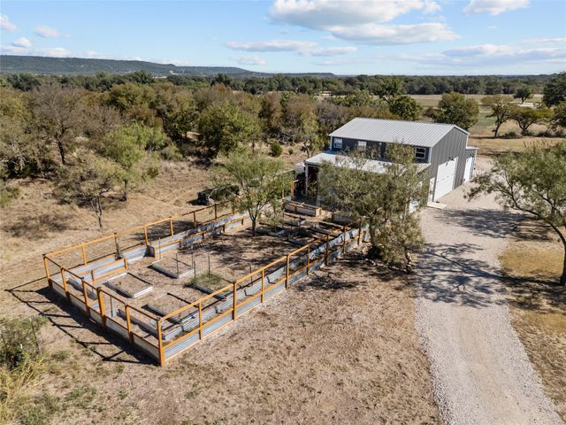 805 Carter Lane, Santo, TX 76472