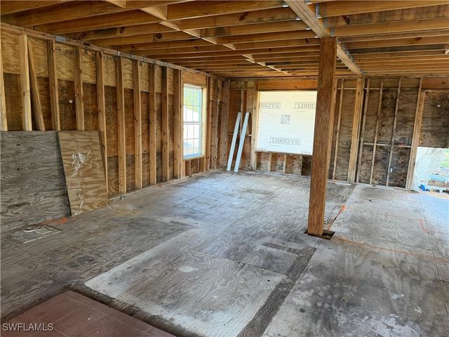 2129 Davis BLVD, Fort Myers, FL 33905