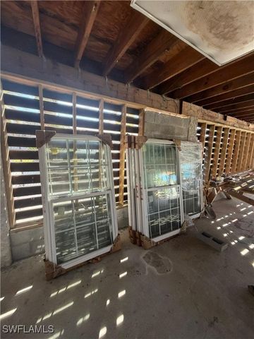 2129 Davis BLVD, Fort Myers, FL 33905