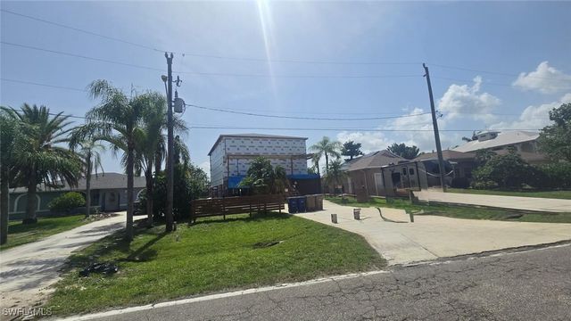 2129 Davis BLVD, Fort Myers, FL 33905