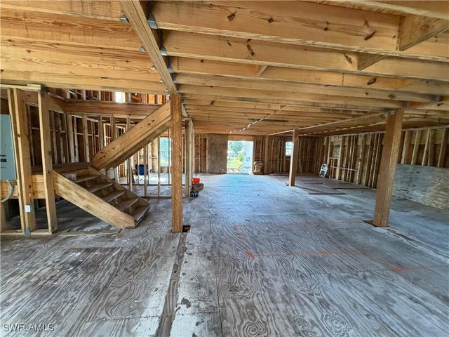 2129 Davis BLVD, Fort Myers, FL 33905