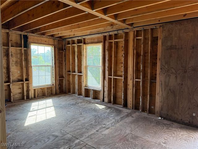 2129 Davis BLVD, Fort Myers, FL 33905