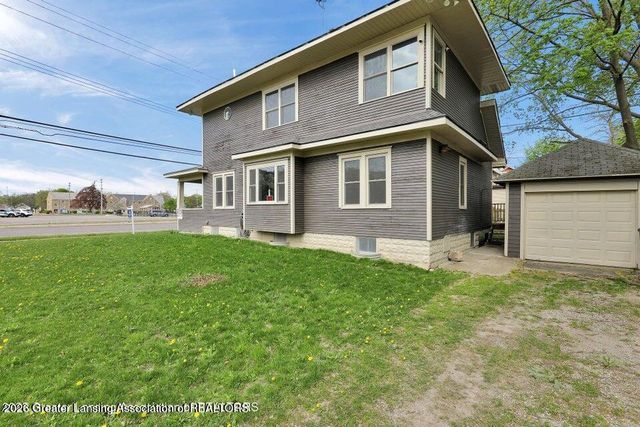 1127 W Saginaw Street, Lansing, MI 48915