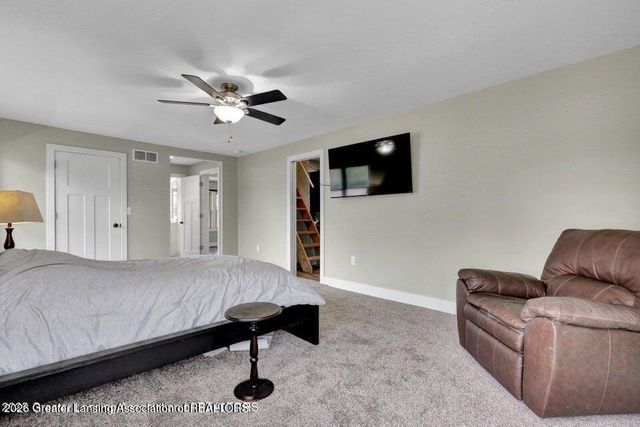 1127 W Saginaw Street, Lansing, MI 48915