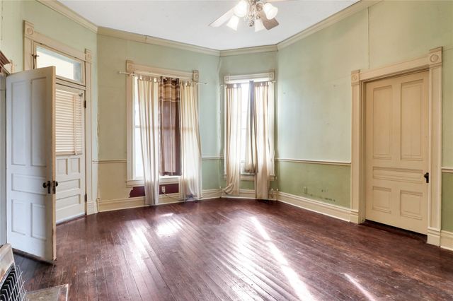 200 S Colorado Street, Whitney, TX 76692