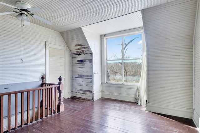 200 S Colorado Street, Whitney, TX 76692