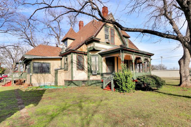 200 S Colorado Street, Whitney, TX 76692