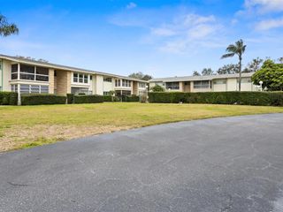 8303 BARDMOOR BOULEVARD 105, Seminole, FL 33777