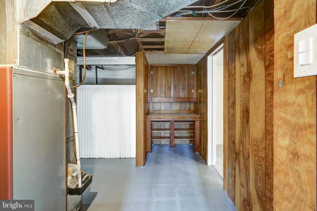 254 BLUE ROCK RD, Millersville, PA 17551