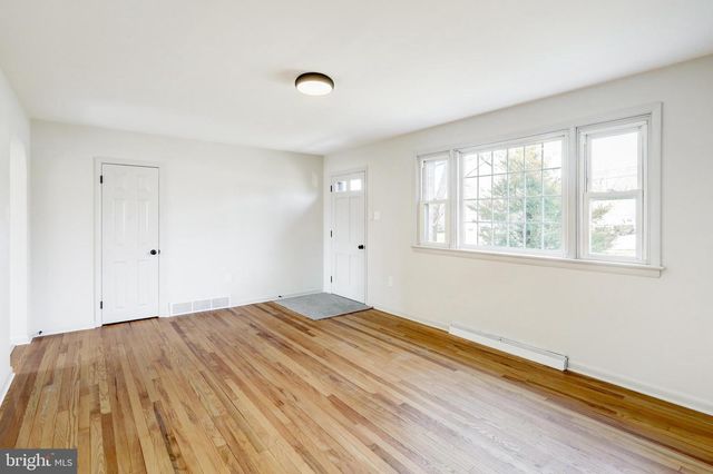 254 BLUE ROCK RD, Millersville, PA 17551