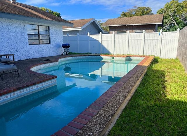 8205 SW 12th Place, North Lauderdale, FL 33068