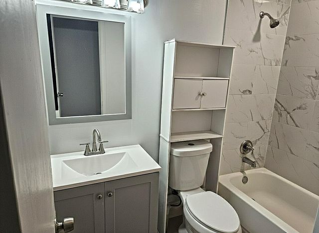 8205 SW 12th Place, North Lauderdale, FL 33068