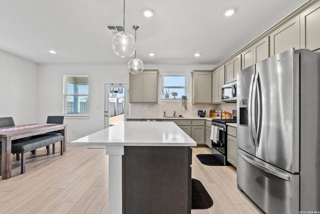 2906 Vista Pkwy, New Braunfels, TX 78130