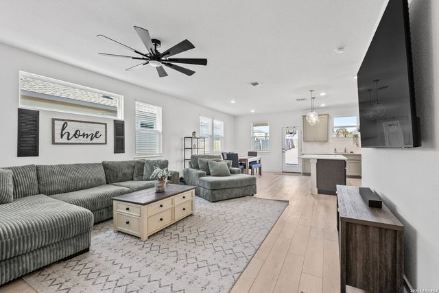 2906 Vista Pkwy, New Braunfels, TX 78130