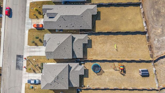 2906 Vista Pkwy, New Braunfels, TX 78130