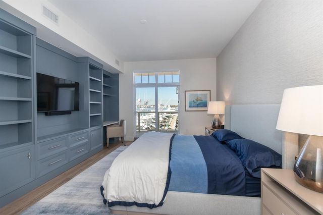 184 Lake Drive 3201, Palm Beach Shores, FL 33404