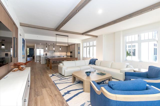 184 Lake Drive 3201, Palm Beach Shores, FL 33404