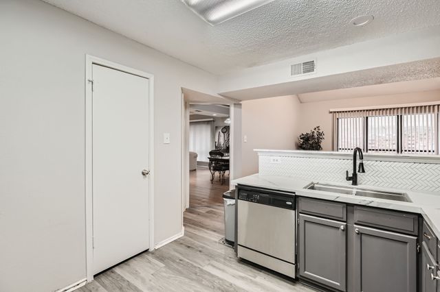 1106 Alameda Drive, Carrollton, TX 75007
