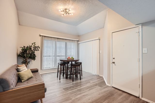 1106 Alameda Drive, Carrollton, TX 75007