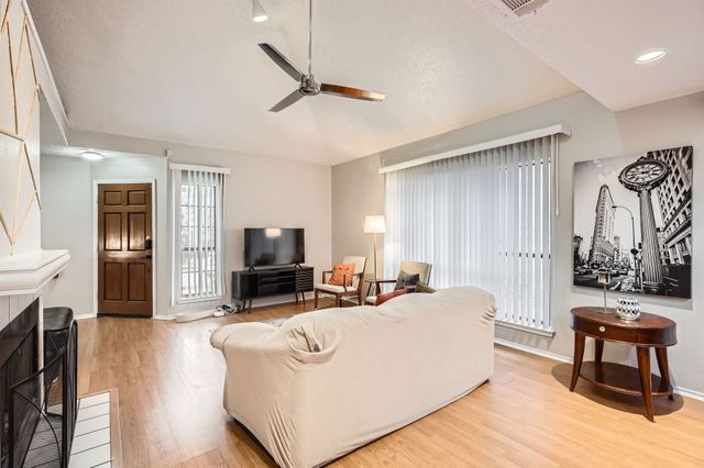 1106 Alameda Drive, Carrollton, TX 75007