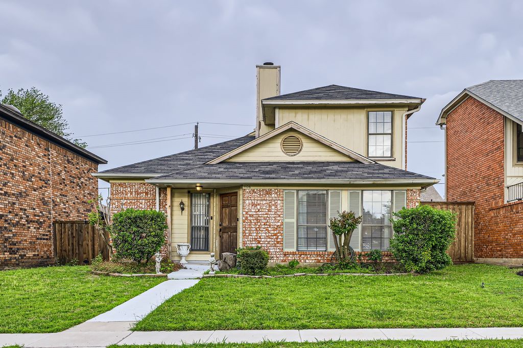 1106 Alameda Drive, Carrollton, TX 75007