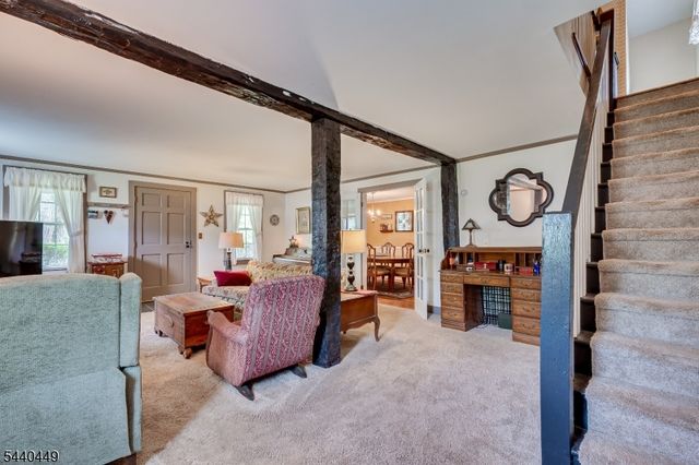 78 Falcon Rd, Hillsborough Twp., NJ 08844