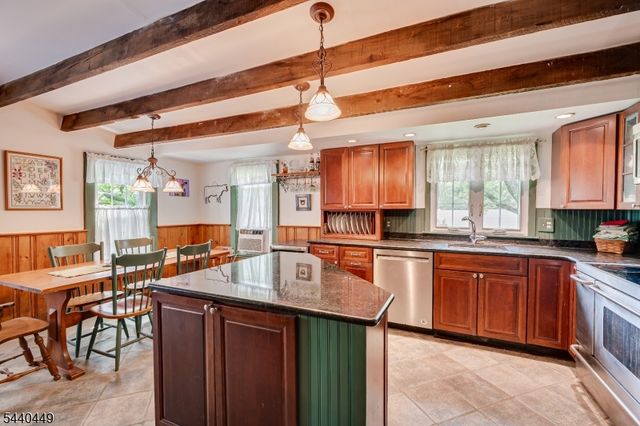 78 Falcon Rd, Hillsborough Twp., NJ 08844