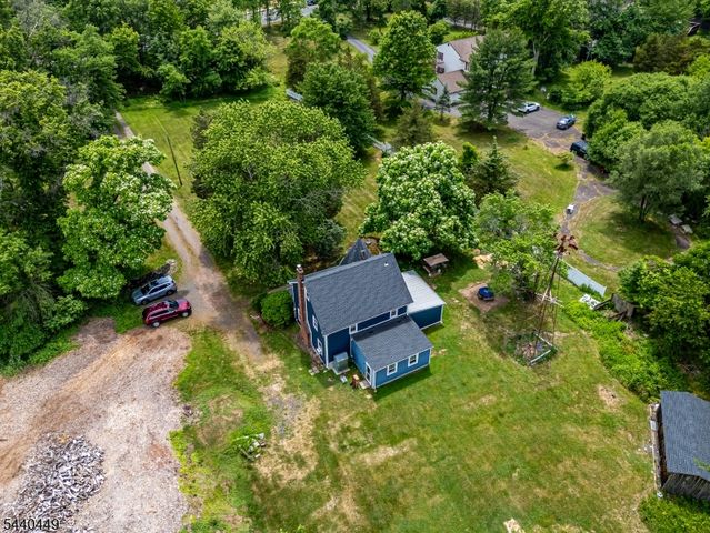 78 Falcon Rd, Hillsborough Twp., NJ 08844