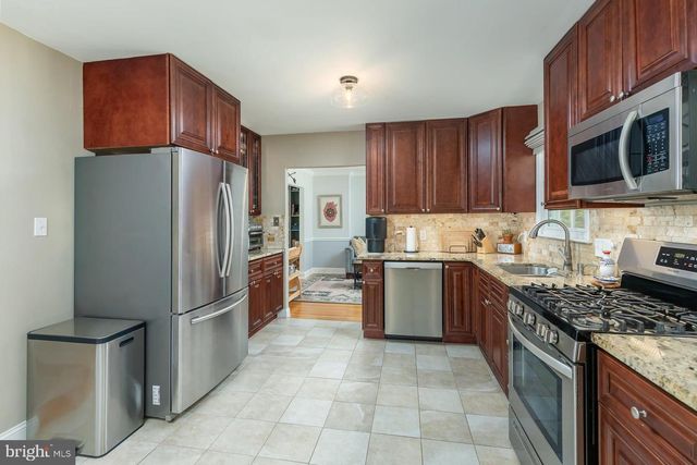 200 LENAPE TRL, Wenonah, NJ 08090