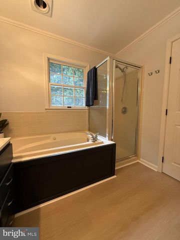 11215 SAINT MARTINS PKWY, Berlin, MD 21811