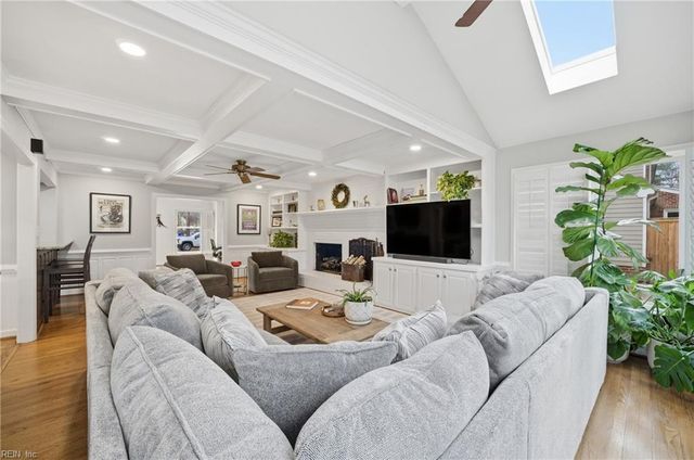 3316 Upper Palace GRN, Virginia Beach, VA 23452