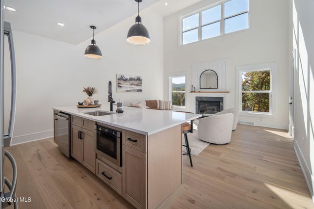 24 Hill Crest Lane UNIT 5, Lake George, NY 12845