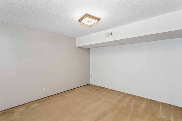 1910 N Mount Carmel Ave, Wichita, KS 67203