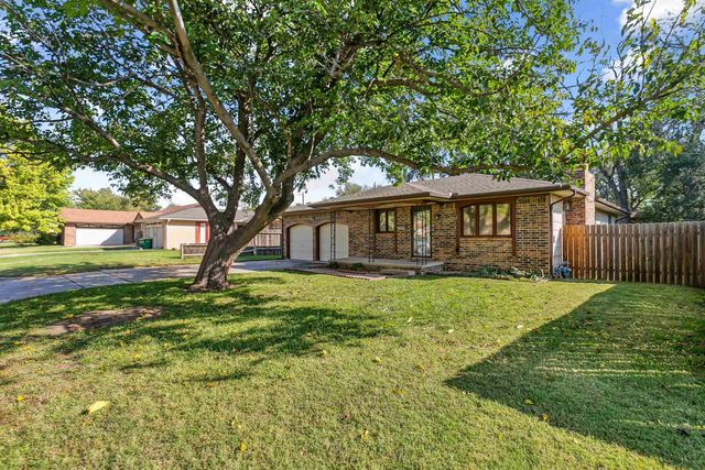 1910 N Mount Carmel Ave, Wichita, KS 67203