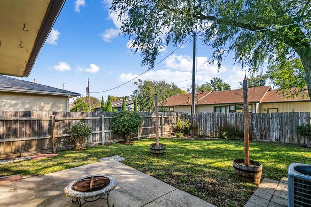 1910 N Mount Carmel Ave, Wichita, KS 67203